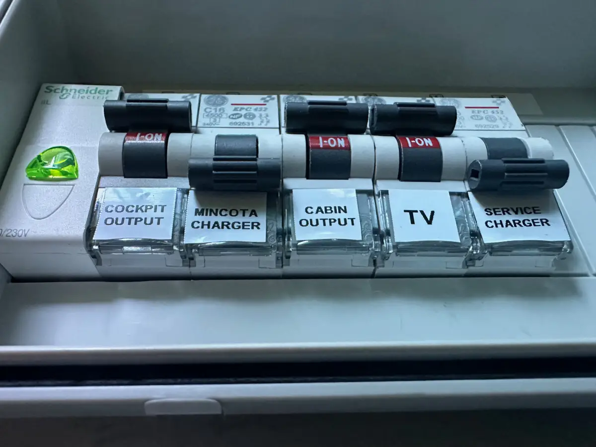 2020 BENETEAU BARRACUDA 9 EXTRA DONANIMLI FULL